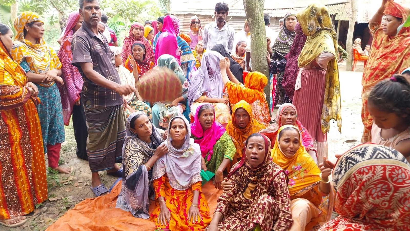 জয়পুরহাটের প্রবাসী বন্ধুকে আনতে গিয়ে ফেরার পথে নিহত ২